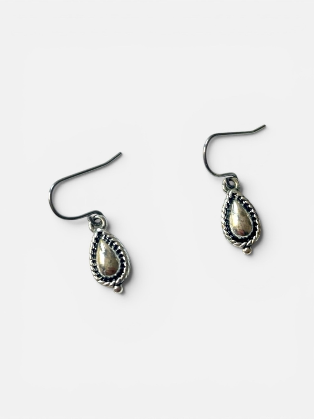 🩶VTG silver drop earrings
